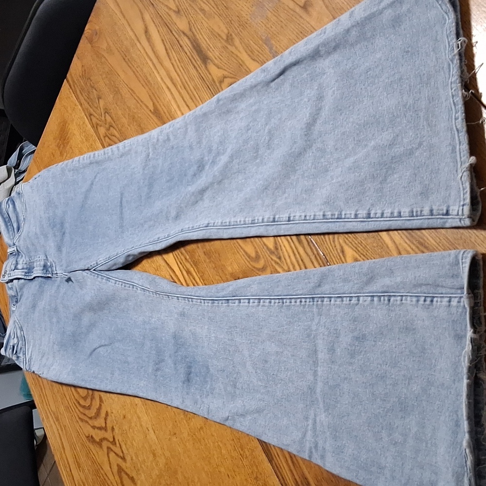 AMERICAN EAGLE Jeans Womens 28 / 6 FLARE FLARED ULTRA HIGH RISE Denim